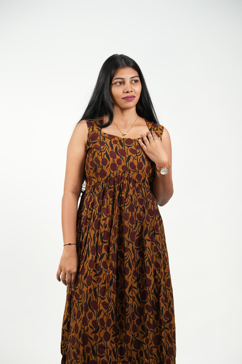 Caphands Alia-Cut Dress (Brown - Maroon Floral)