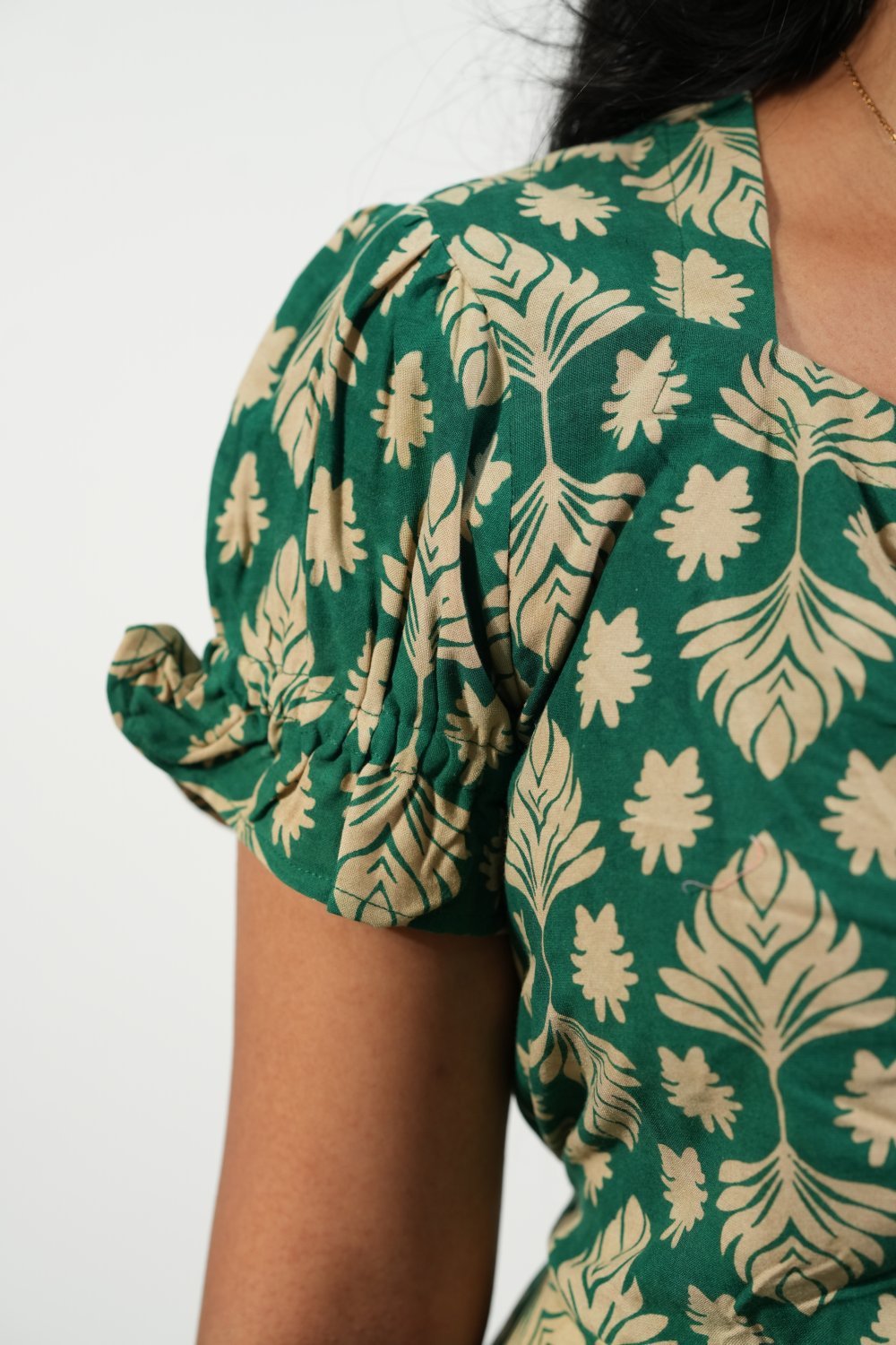 Aline Ruched Puff-Sleeve Dress (Green-Cream Floral)